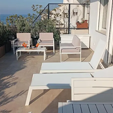 Daire Penthouse Petroni 19 Bari