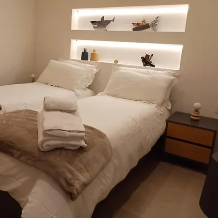 Lägenhet Penthouse Petroni 19 *