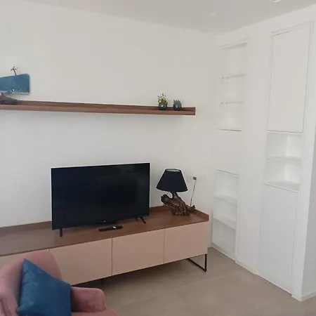 Appartement Penthouse Petroni 19 *